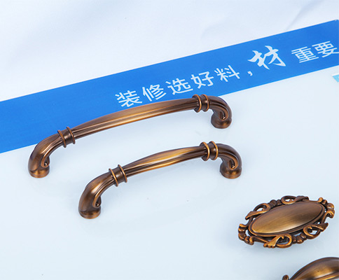 家具五金拉手搭配的相關(guān)技巧